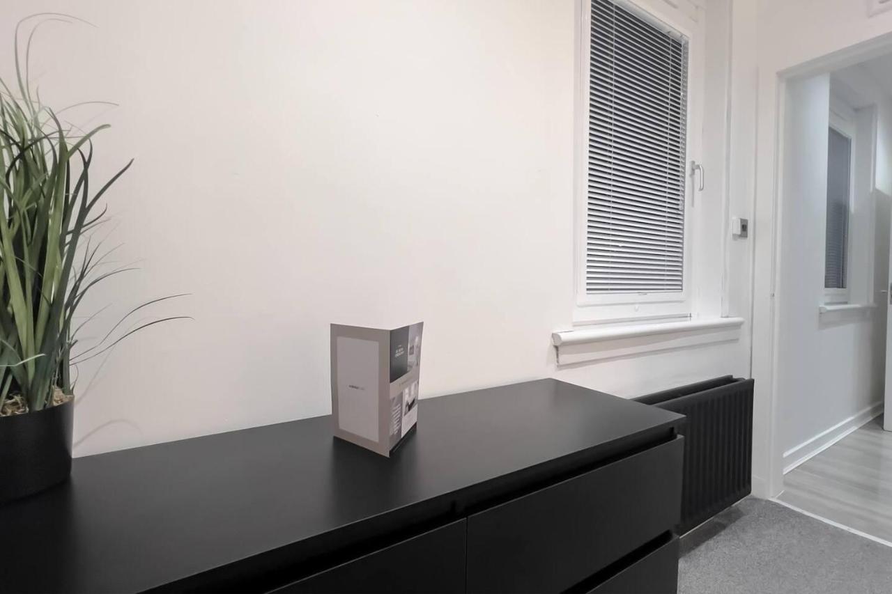 Stunning Luxury Apartment Near Motherwell Wishaw  Eksteriør bilde